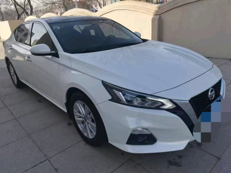 保定19年日产天籁3