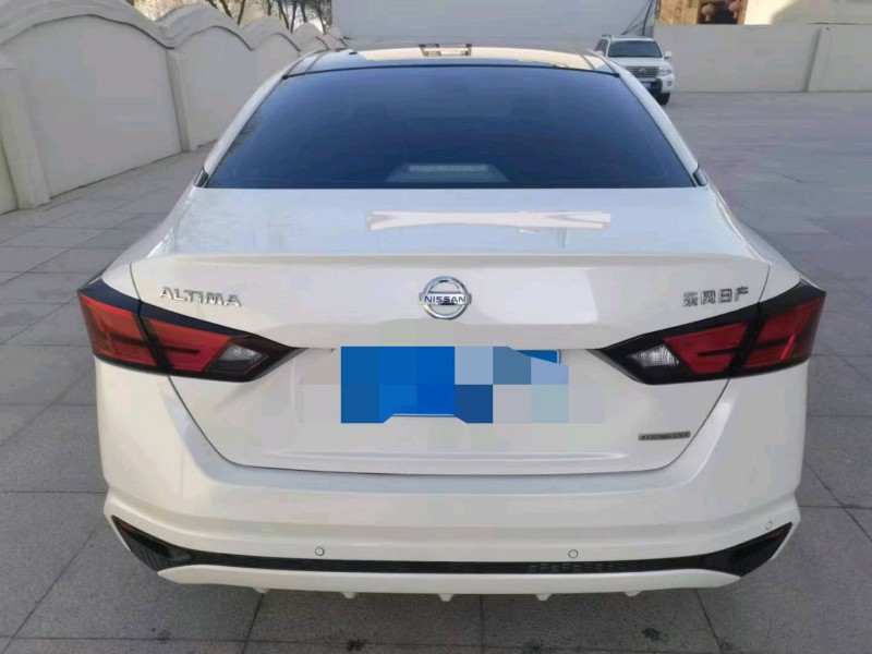 保定19年日产天籁4