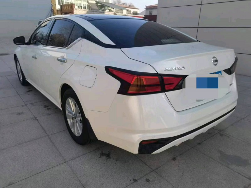 保定19年日产天籁6