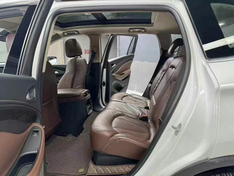 成都15年别克昂科威4