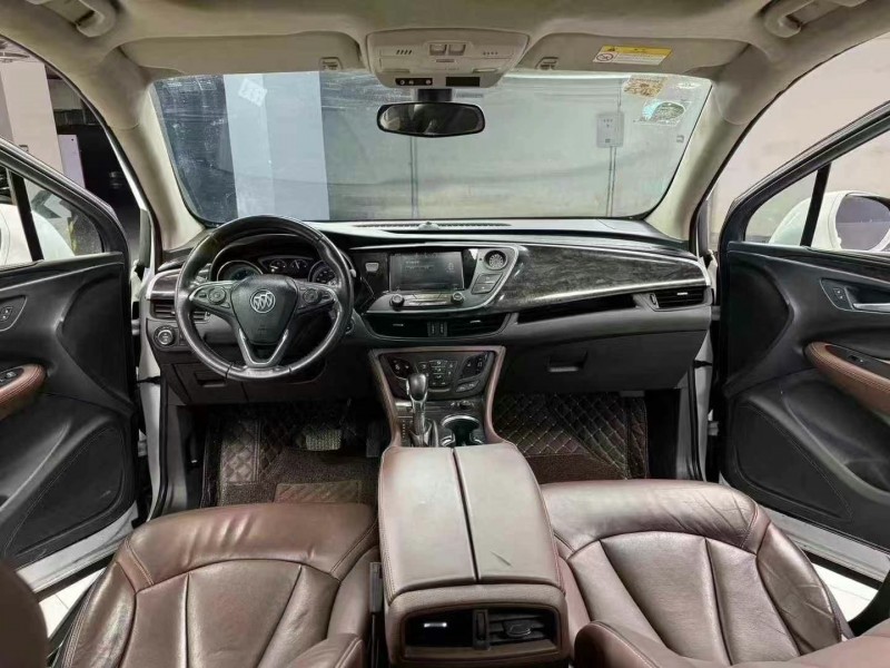 成都15年别克昂科威5