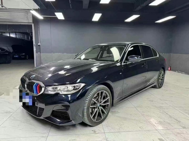 成都22年宝马3系2