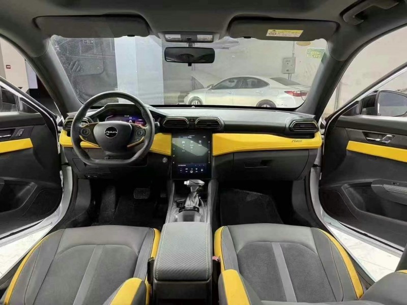 成都22年东风奕炫7