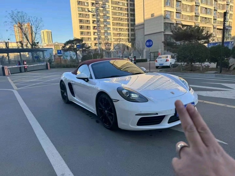 枣庄16年保时捷7182