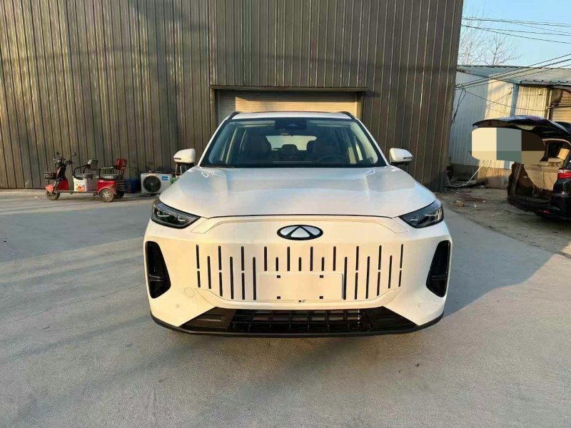 徐州25年奇瑞风云1