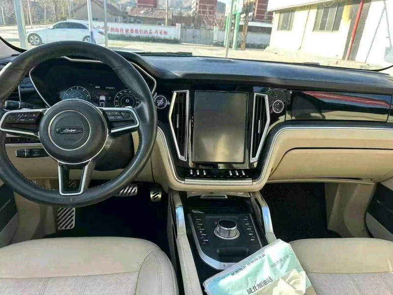 济宁17年众泰T7007