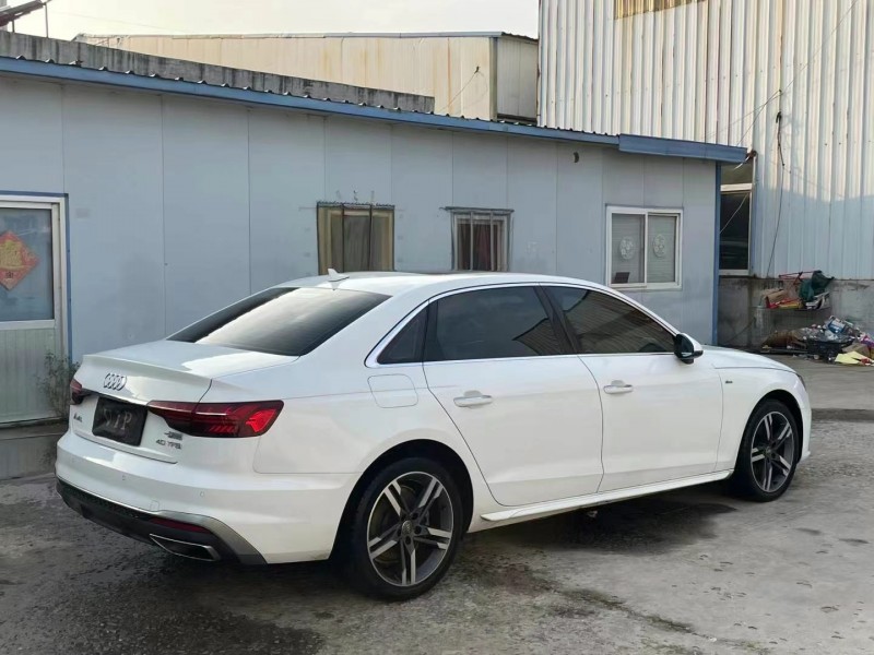 济宁21年奥迪A4L7