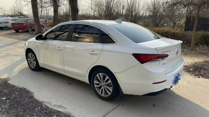 保定17年别克英朗3