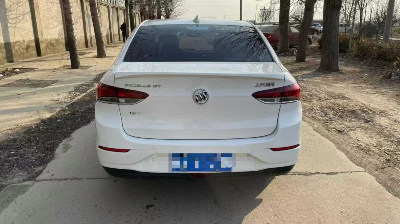 保定17年别克英朗7