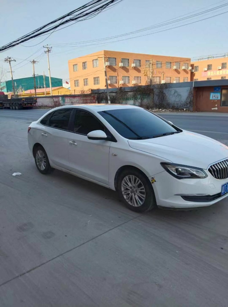 保定15年别克英朗2