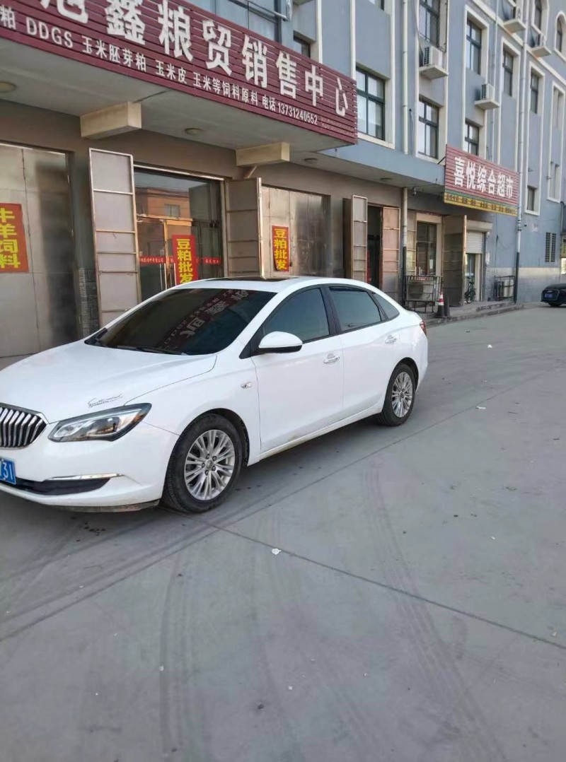 保定15年别克英朗4