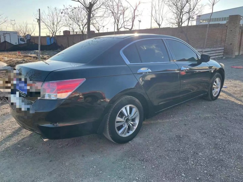 保定12年本田雅阁4