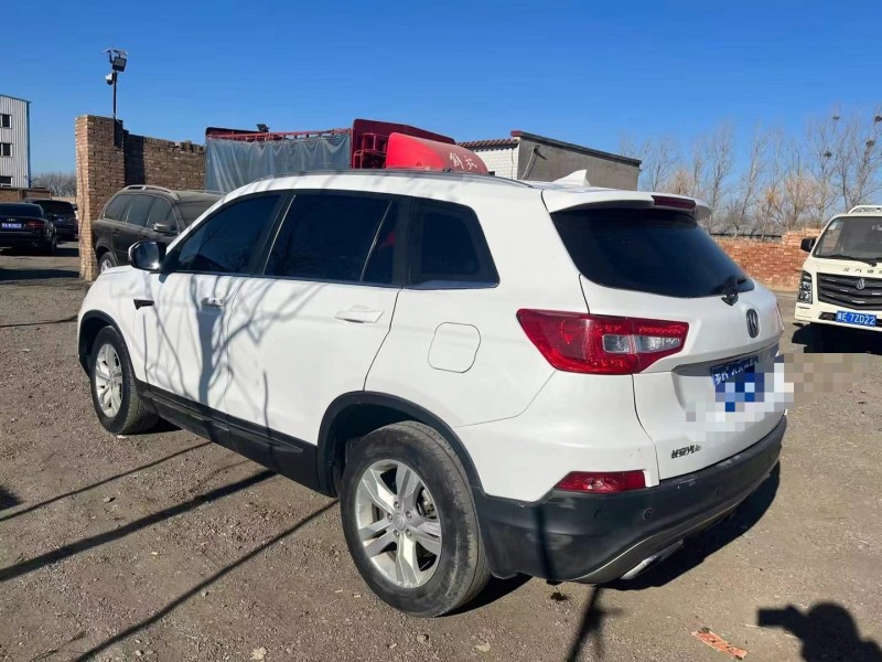 保定16年长安汽车CS754