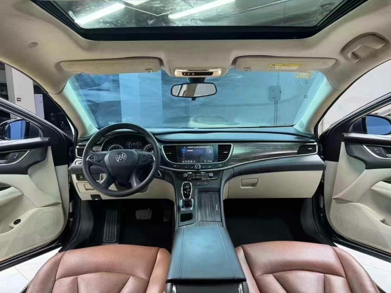 成都20年别克君越6