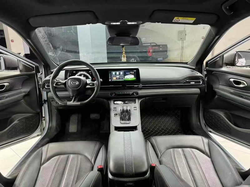 成都24年传祺影豹9