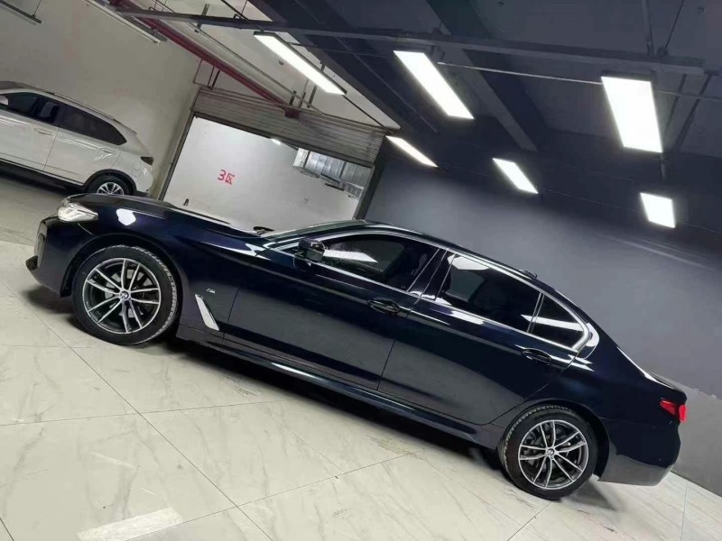 成都21年宝马5系8