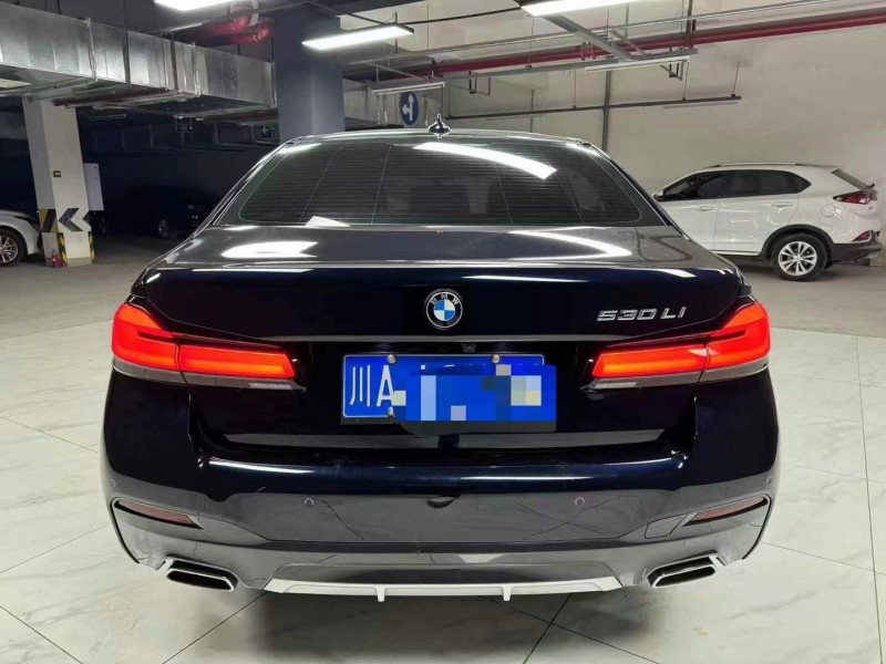 成都22年宝马5系3