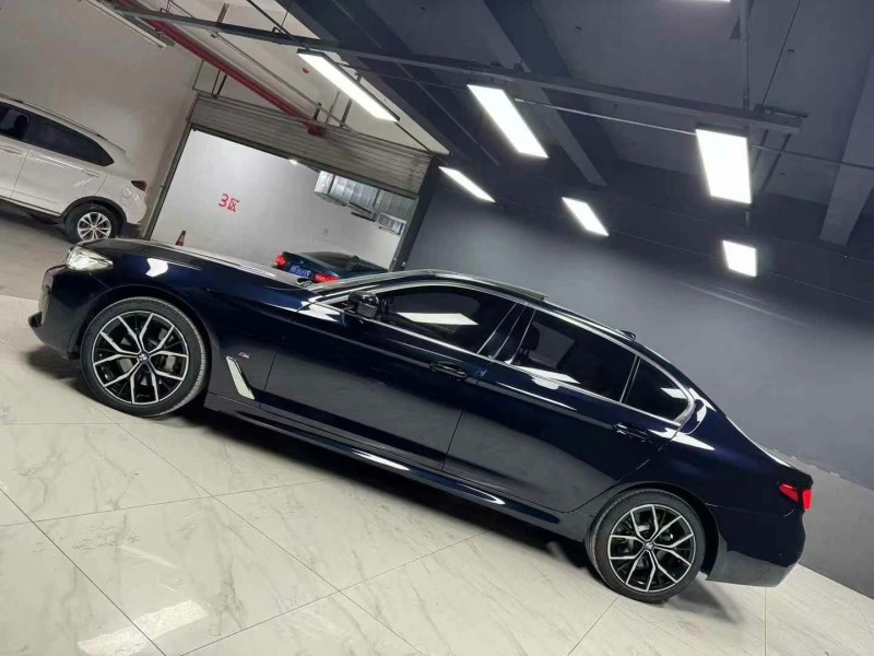 成都22年宝马5系5