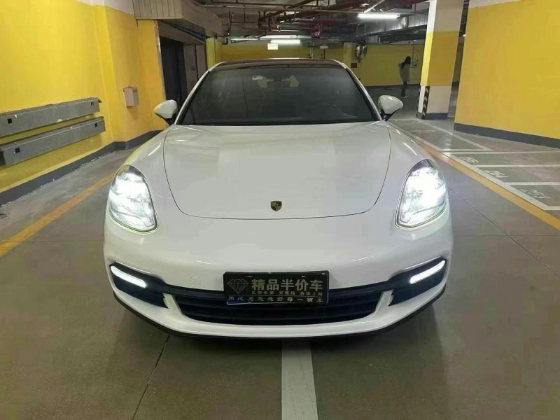 广州19年保时捷帕拉梅拉1