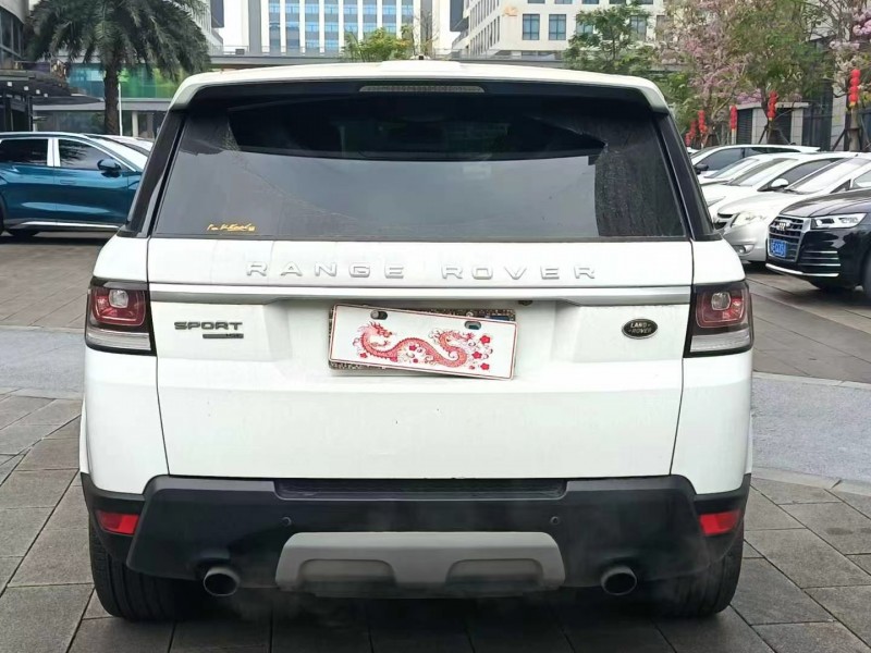 广州16年路虎揽胜运动9