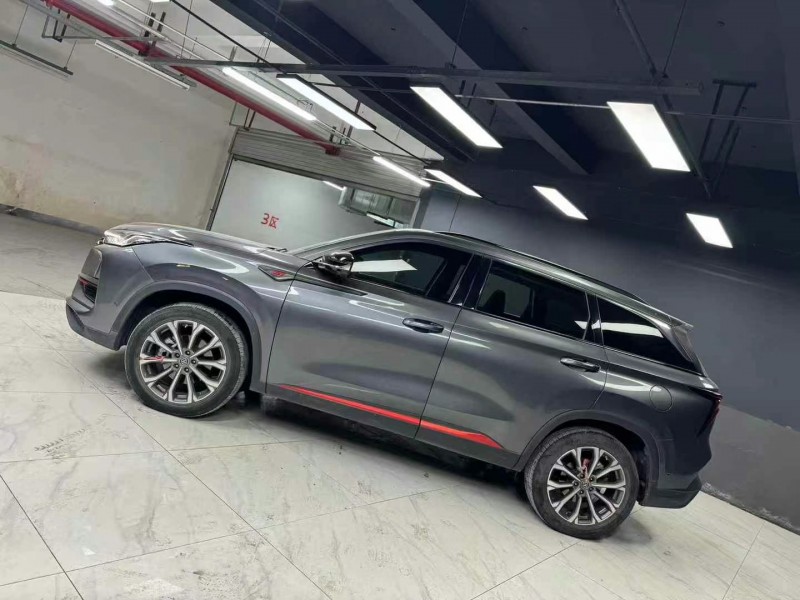 成都20年长安汽车CS753