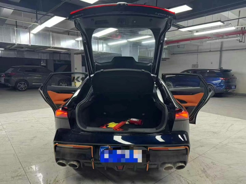 成都23年长安汽车UNI6