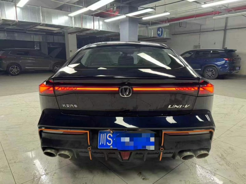 成都23年长安汽车UNI9