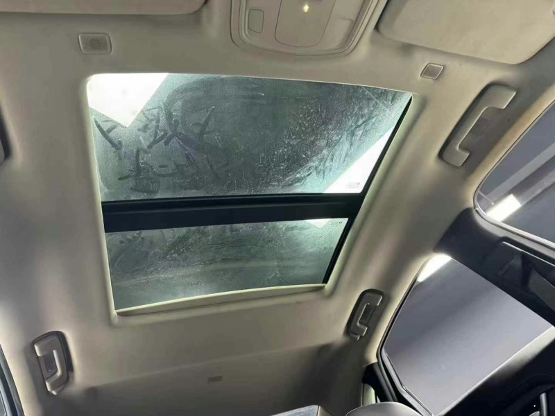 成都18年凯迪拉克XTS9