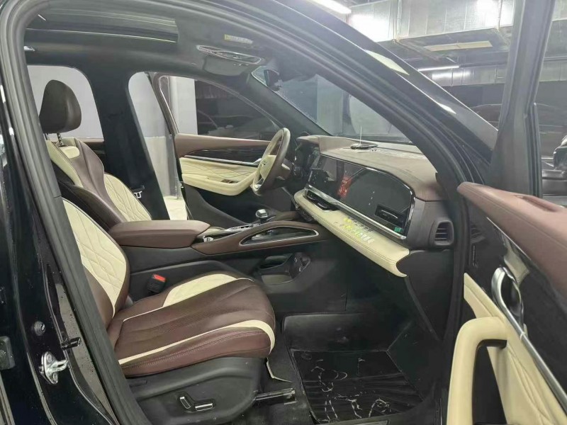 成都22年吉利星越4