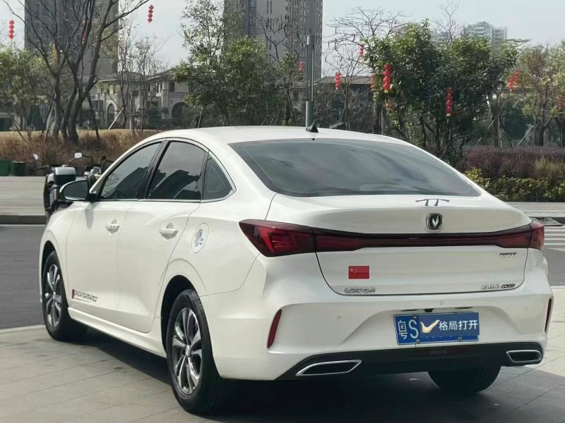 东莞24年长安汽车逸动8