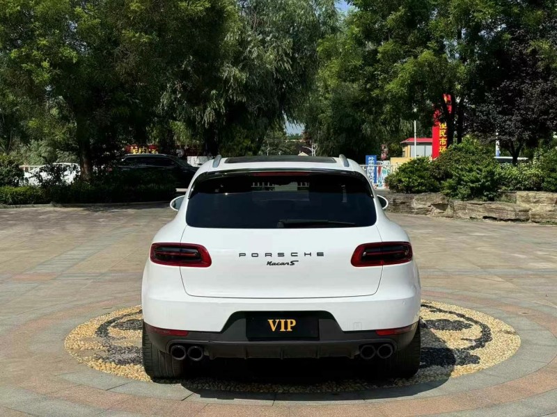青岛18年保时捷Macan9