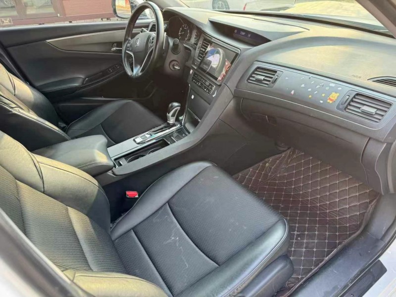 保定17年本田思铂睿3