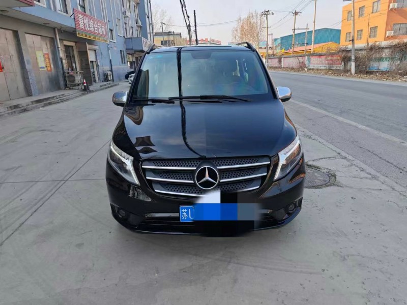 保定19年奔驰威霆1