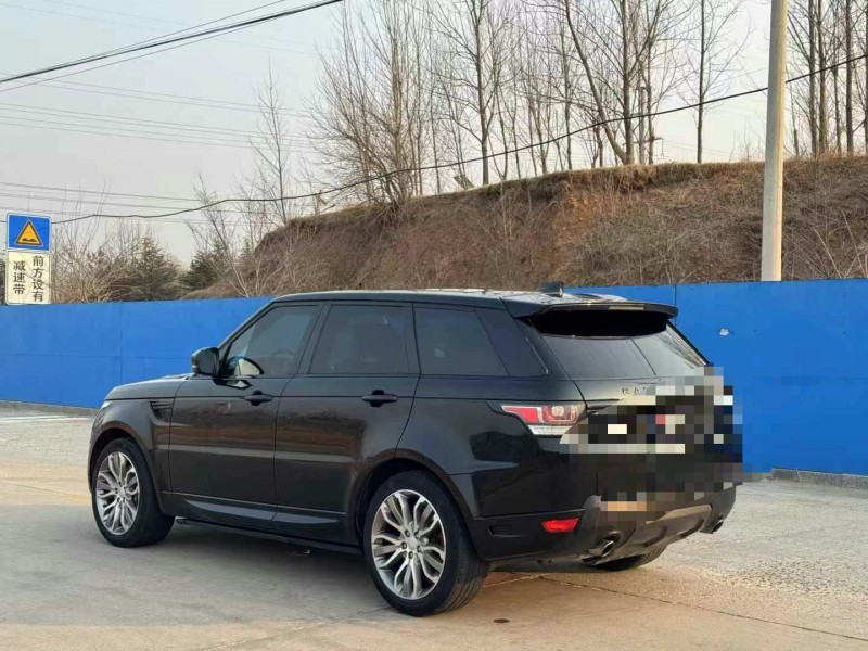 青岛17年路虎揽胜运动7