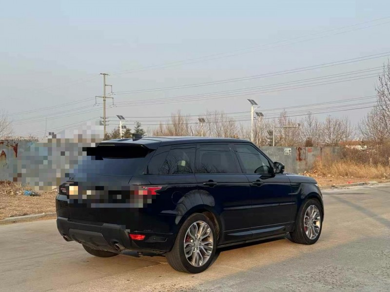 青岛17年路虎揽胜运动8