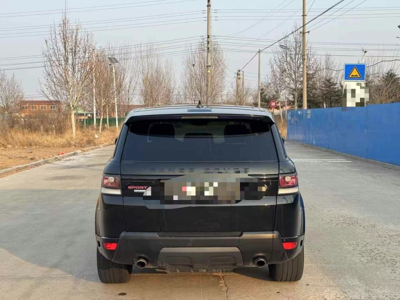 青岛17年路虎揽胜运动9