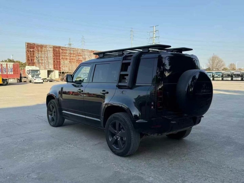 徐州23年路虎卫士3