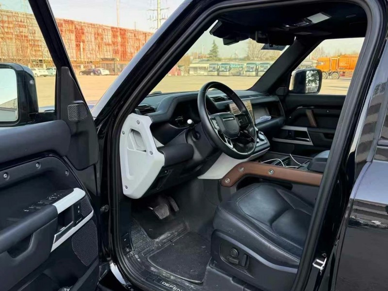 徐州23年路虎卫士8