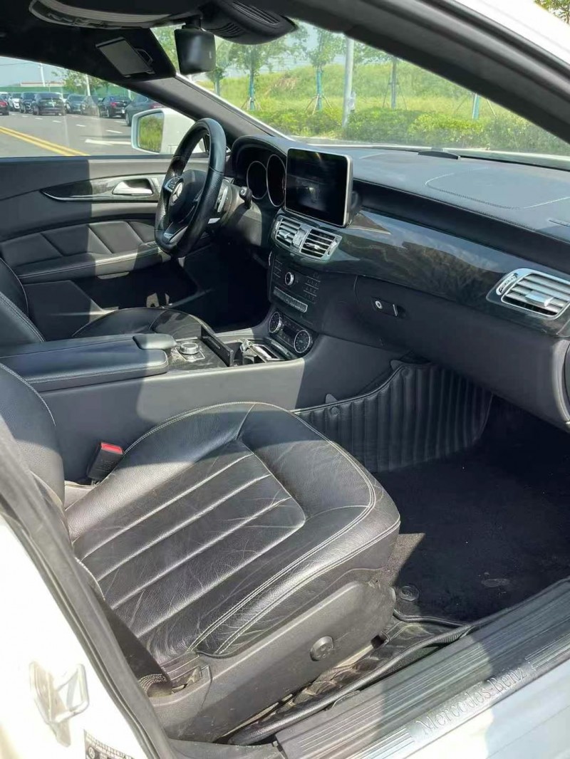 徐州17年奔驰CLS7