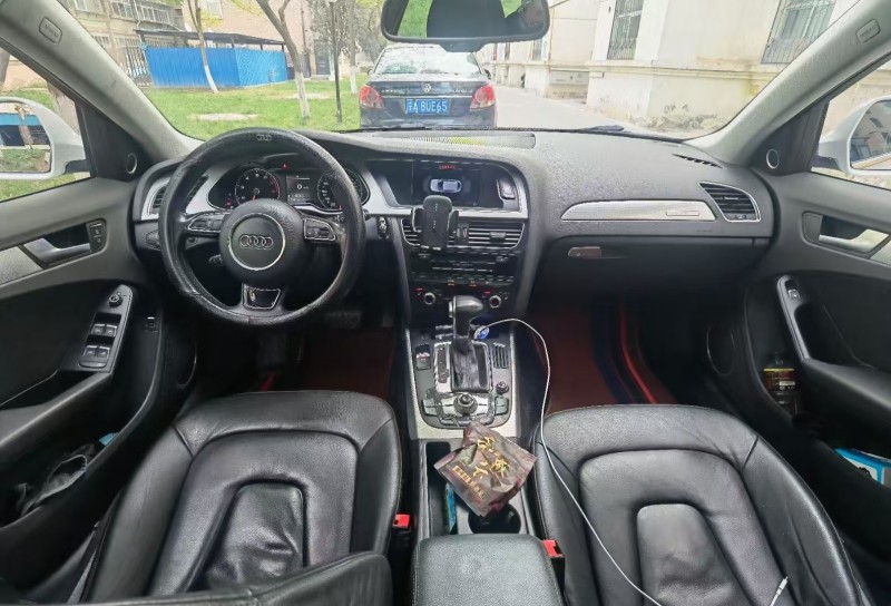 济宁15年奥迪A4L5