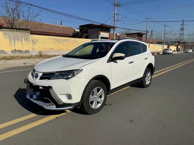 济宁14年丰田RAV42