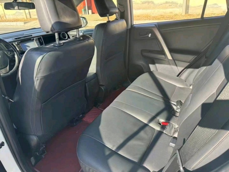 济宁14年丰田RAV44
