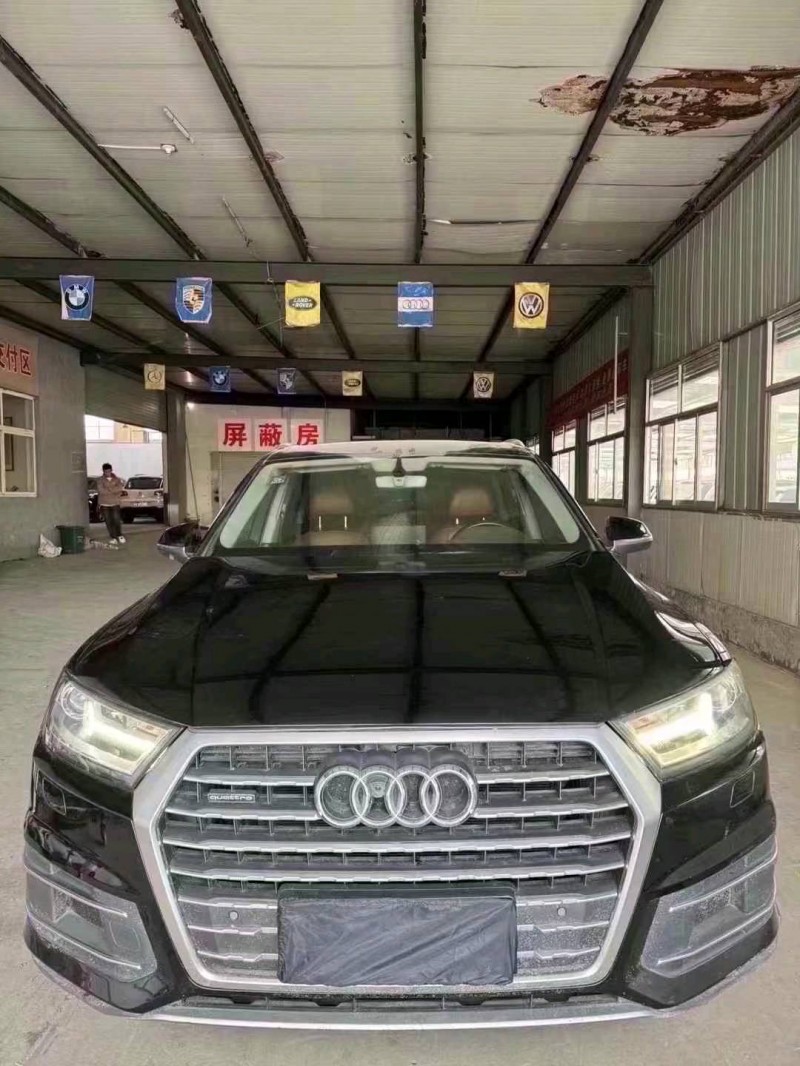 青岛16年奥迪Q71