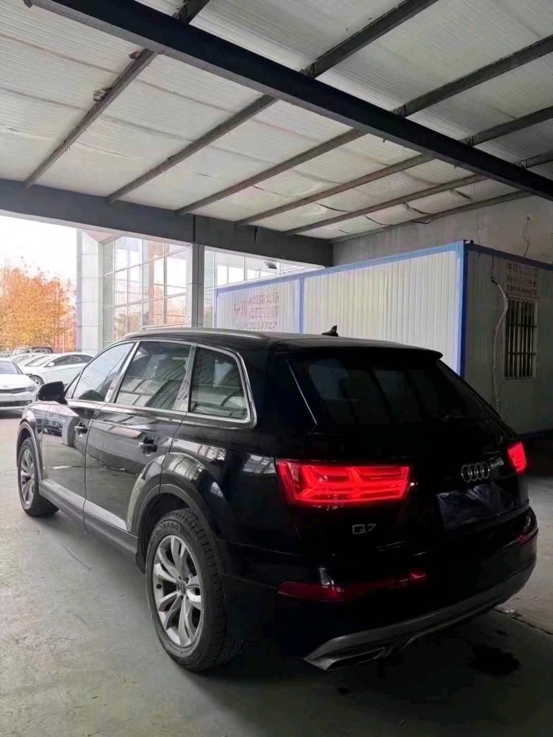 青岛16年奥迪Q74