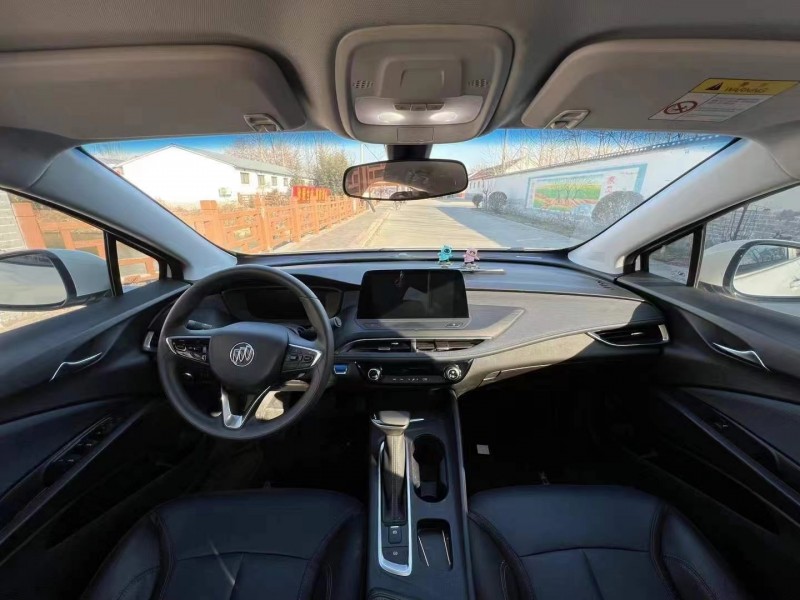 青岛24年别克微蓝4