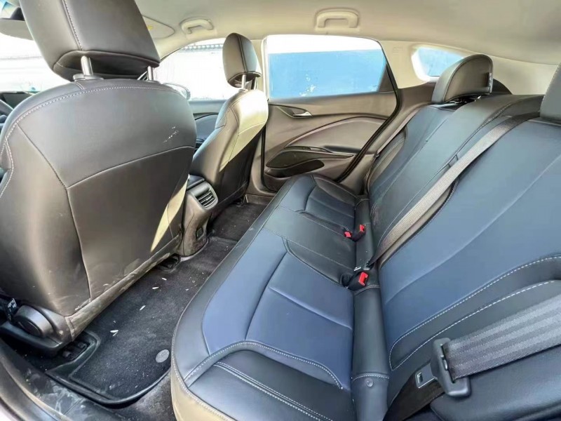 青岛24年别克微蓝5