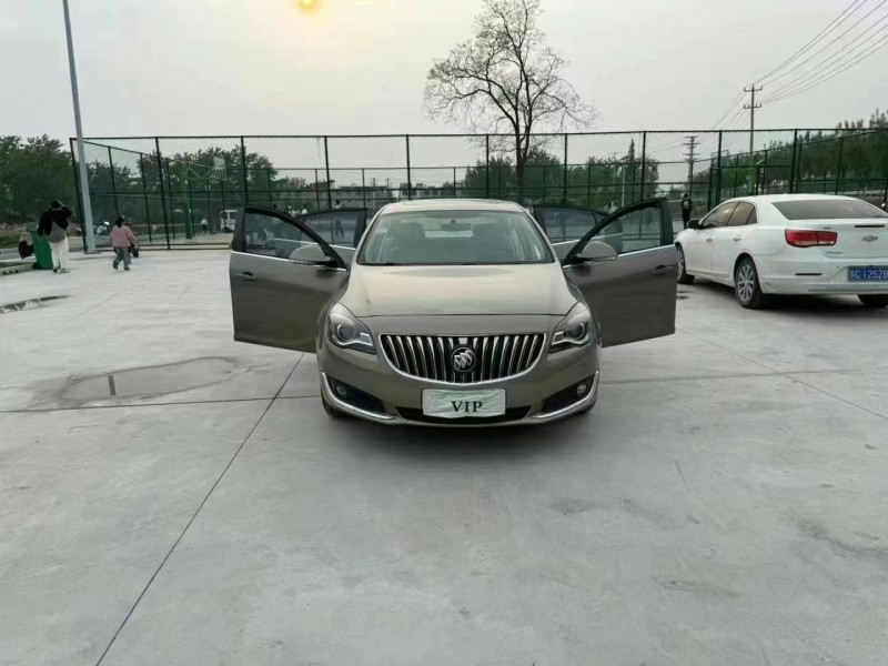 徐州17年别克君威7