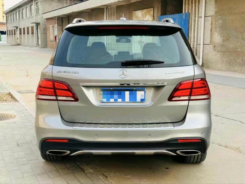 济宁17年奔驰GLE5