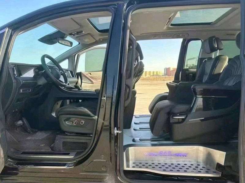 保定23年传祺M83