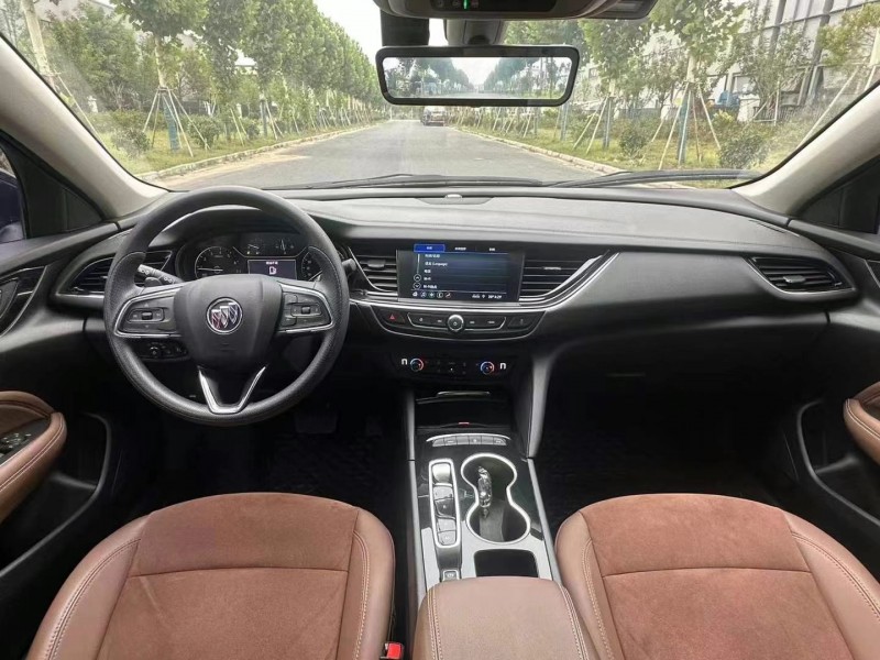 徐州22年别克君威8